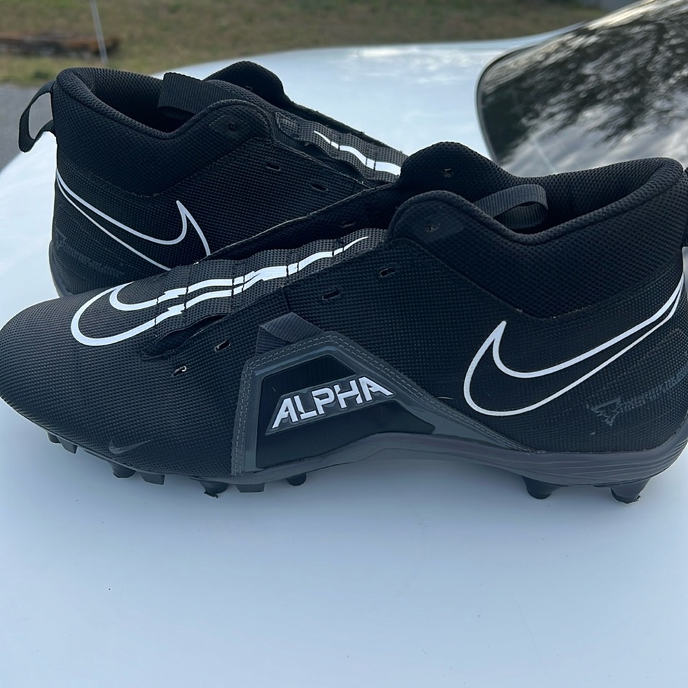 Men’s Nike, Alpha football cleats, size 13